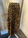Pleat Detail Midi Leopard Skirt