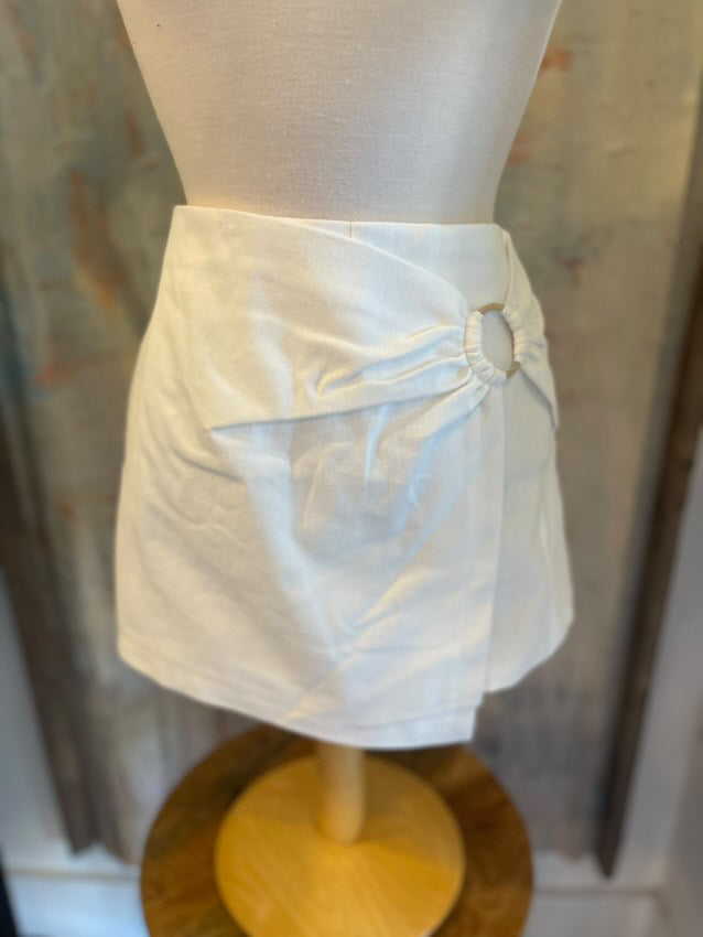 Circle Detail White Skort