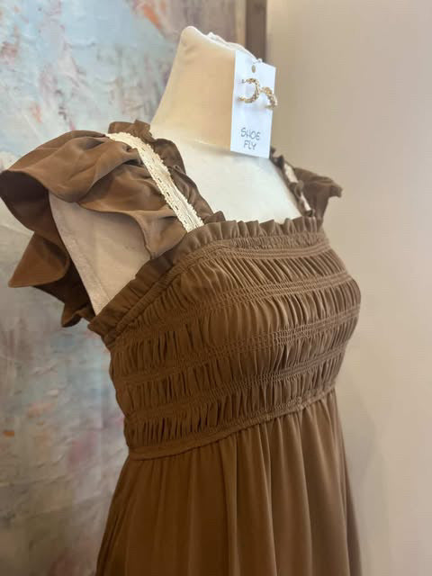 Contrast Detail Smocked Ruffle Midi Dress