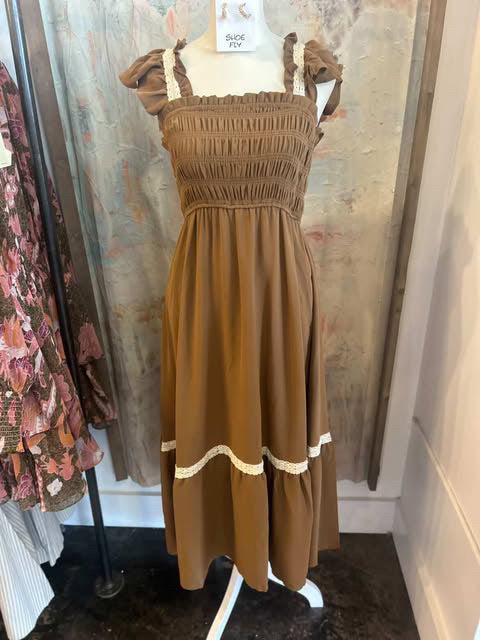 Contrast Detail Smocked Ruffle Midi Dress