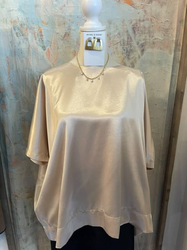 Oversize Satin Top