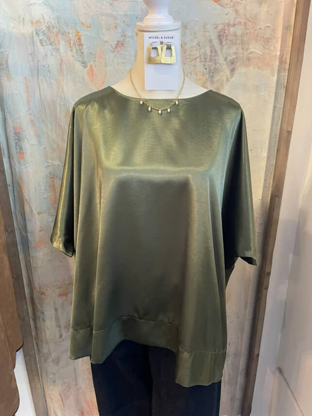 Oversize Satin Top