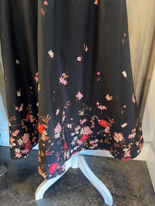 Black Floral Flare Skirt with Pockets