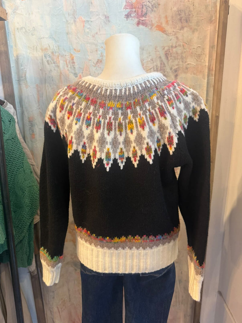 Colorful Border Neck Detail Sweater