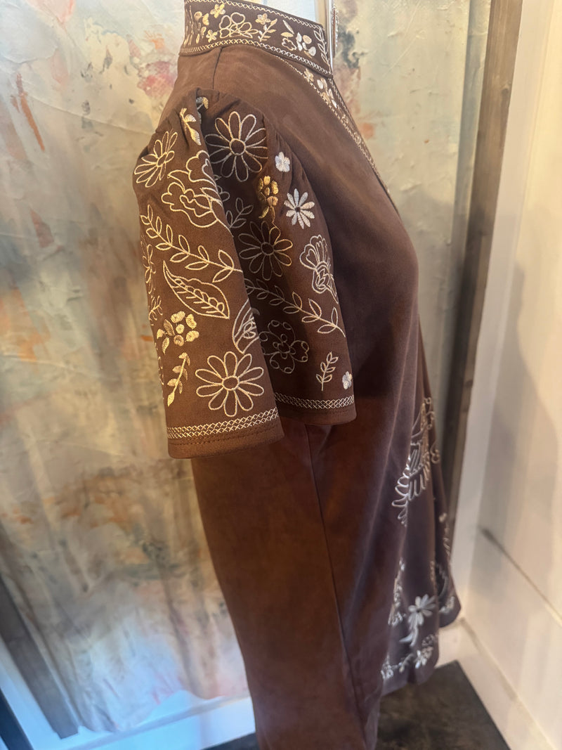 Brown Short Sleeve Embroidered Detail Dress