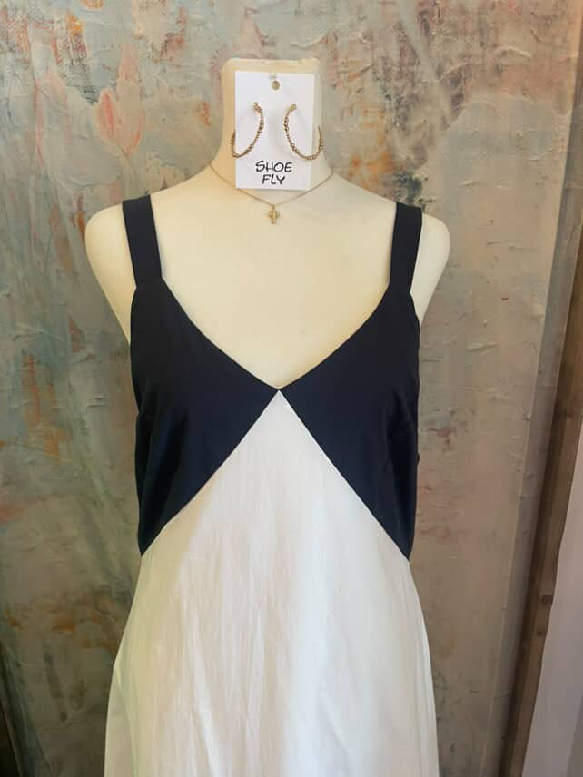 Color Contrast Detail Maxi Dress