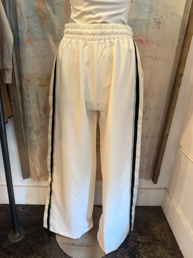 Stripe Side Detail Wide Track Pant