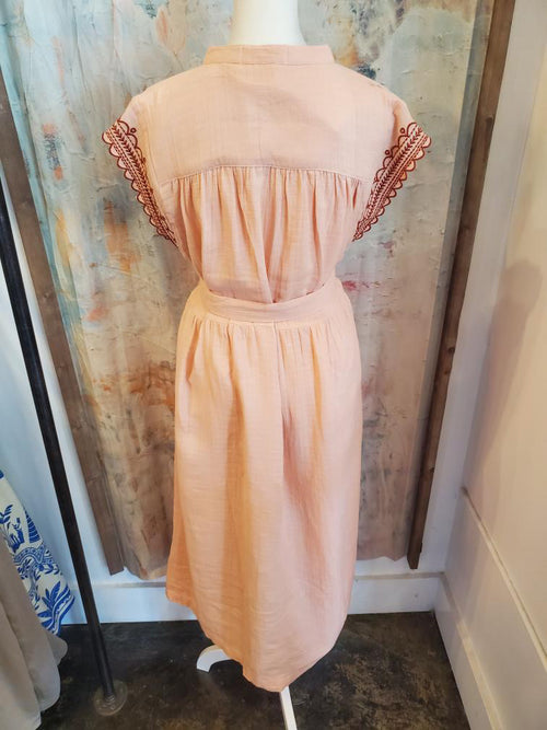 Short Sleeve Embroidered  Detail Dress with Pockets