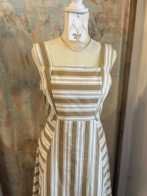 Two Tone Stripe Long Strap Detail Maxi Dress