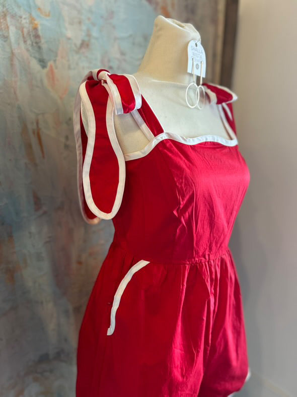 Contrasting Scallop Romper with Tie Shoulder Detail