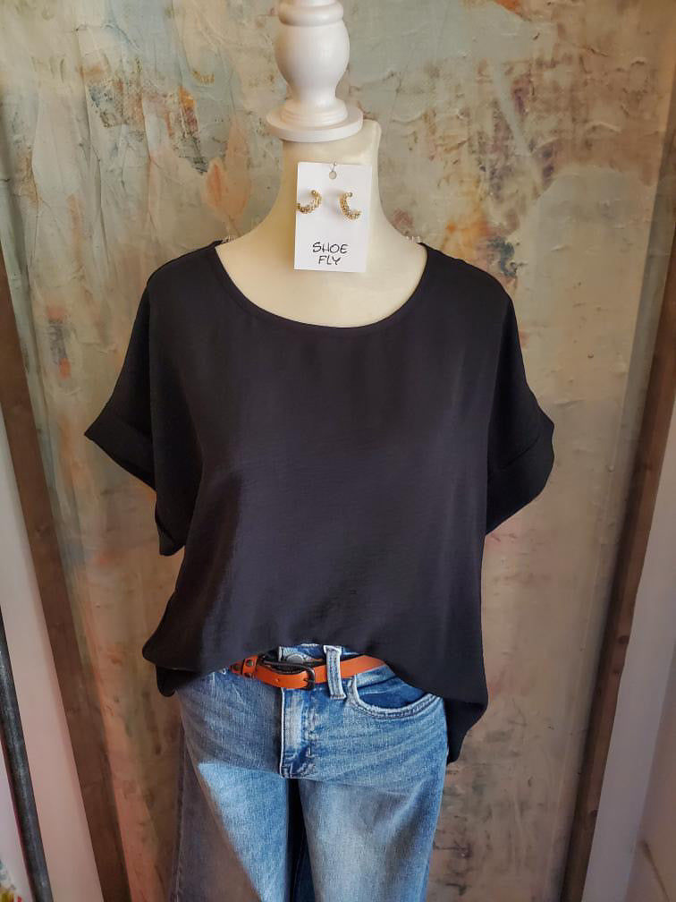 Short Sleeve Scoop Neck Top