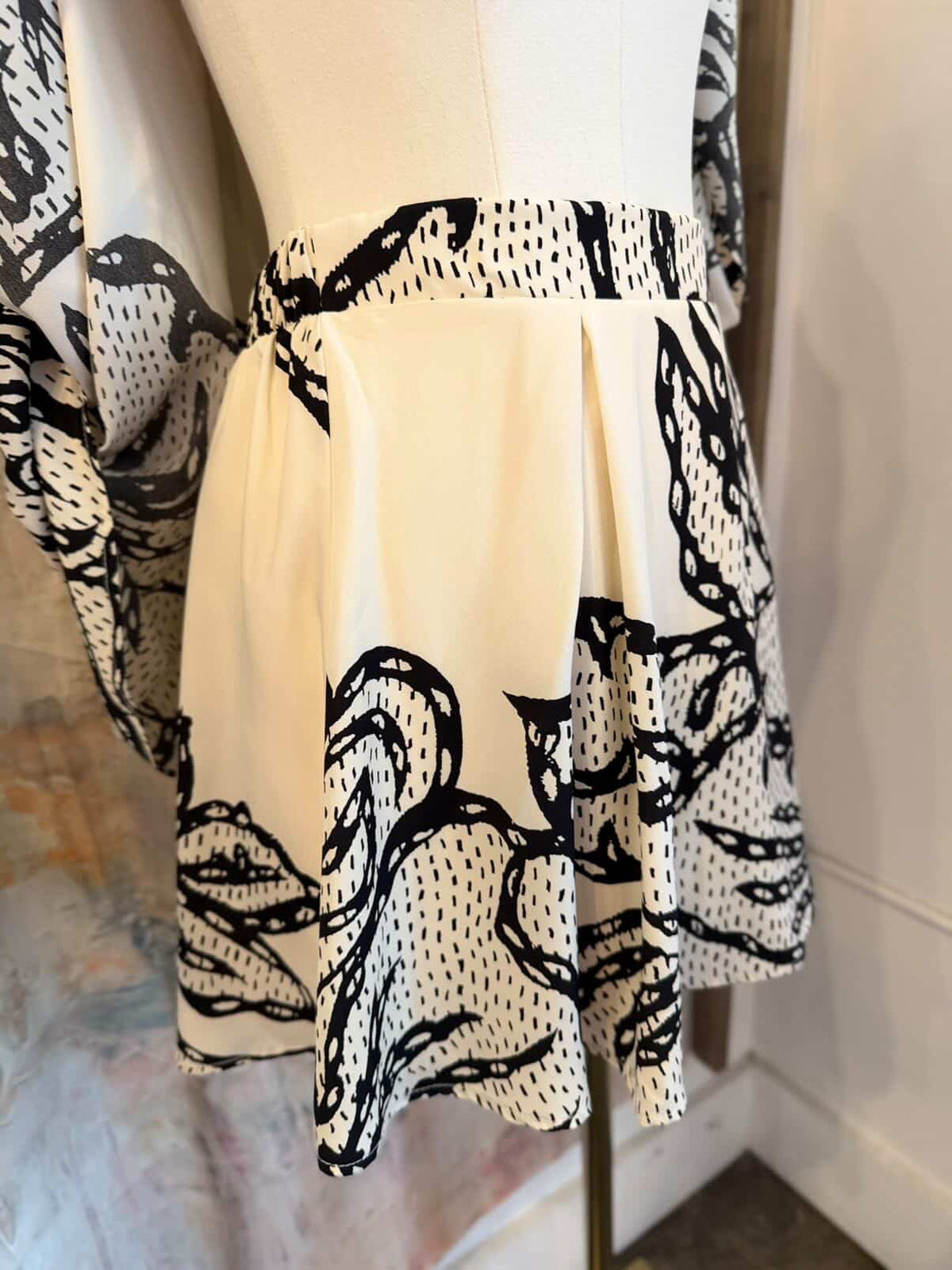 Ivory Black Print Skirt/Short Underlay