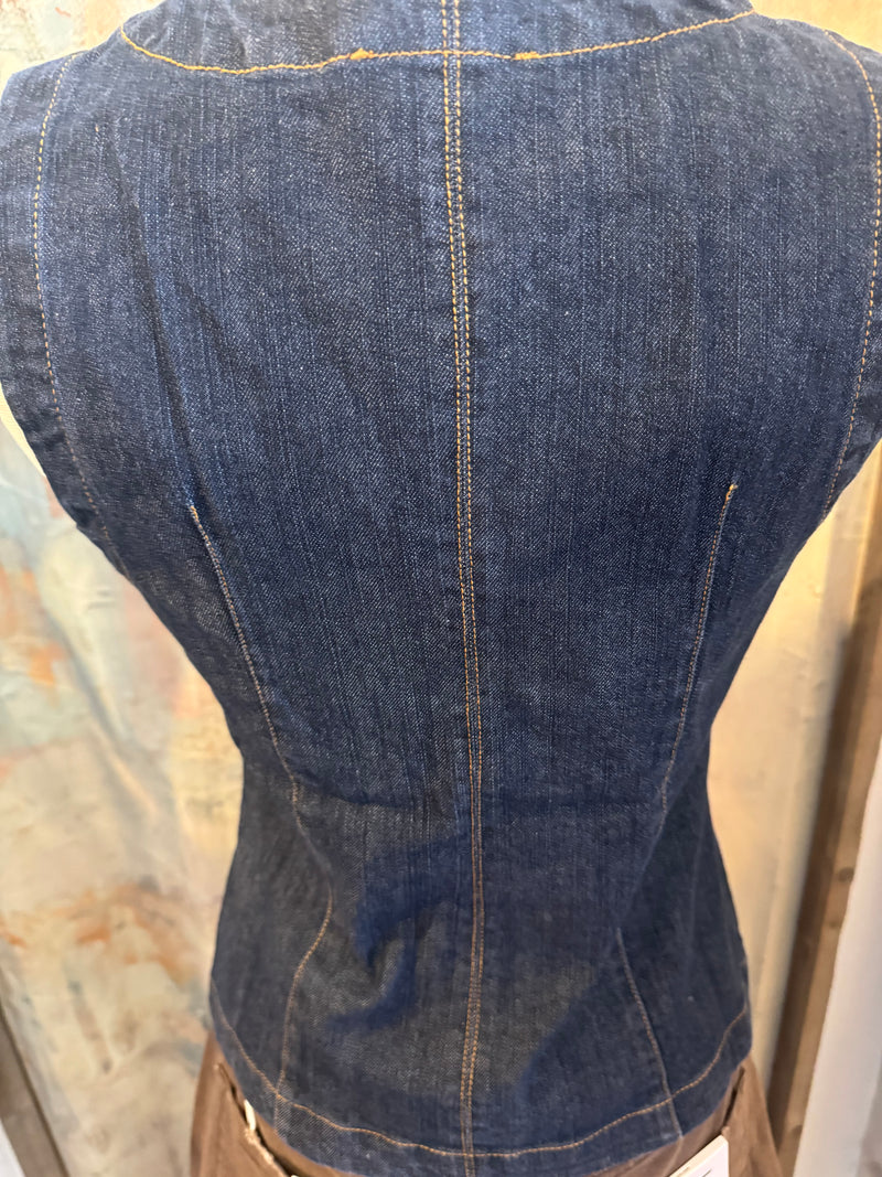 Round Neck Button Down Sleeveless Vest