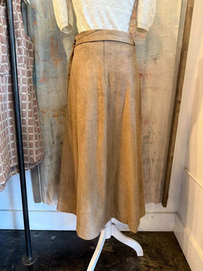 Suede A Line Skirt With Belt