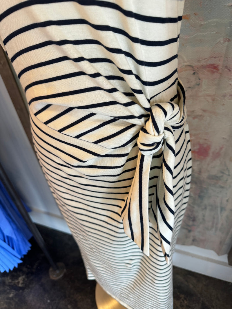Stripe Pattern Knot Detail Dress