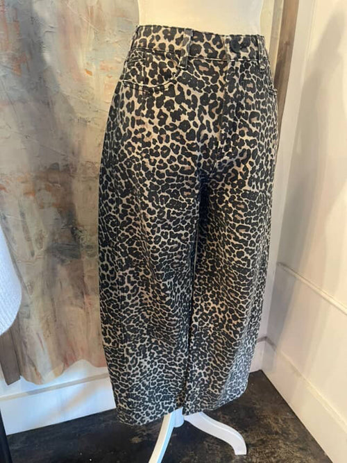 Leopard Print Barrel Jeans