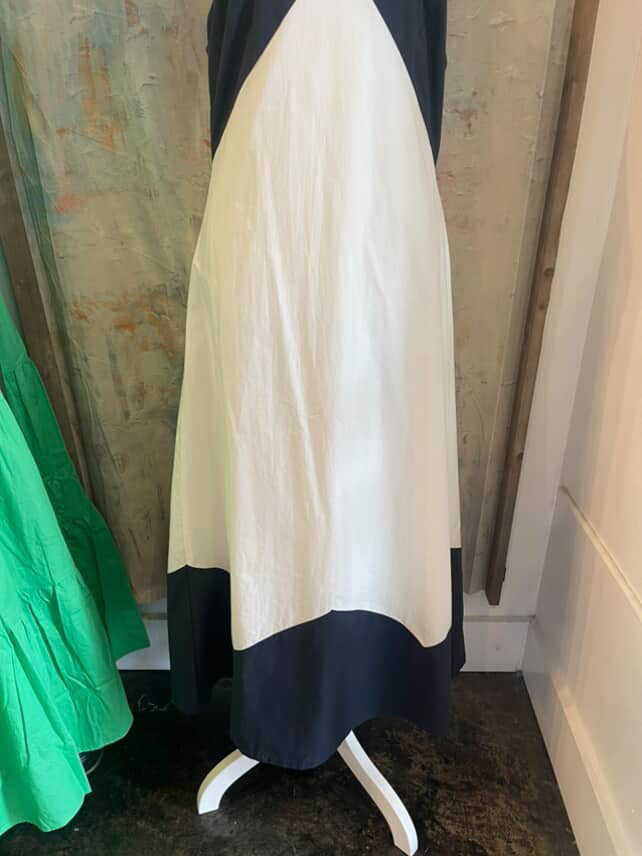 Color Contrast Detail Maxi Dress