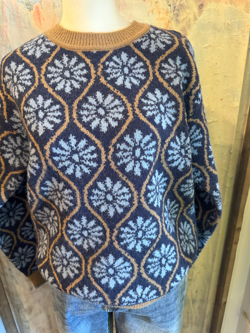 Long Sleeve Blue Print Sweater