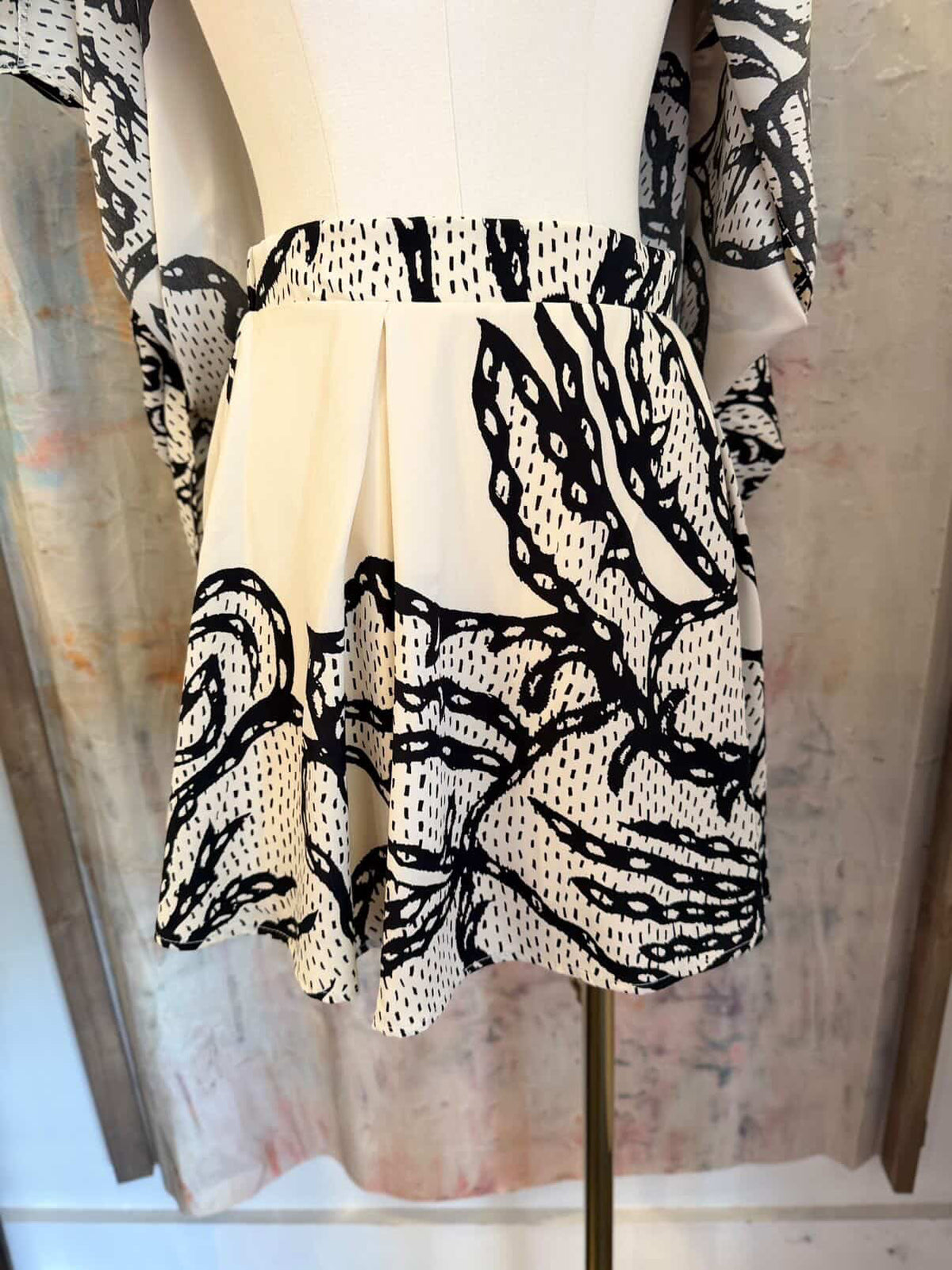 Ivory Black Print Skirt/Short Underlay