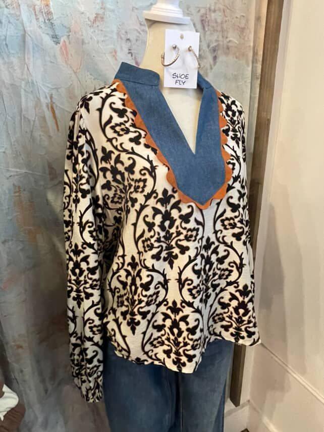Long Sleeve Print V Neck Top