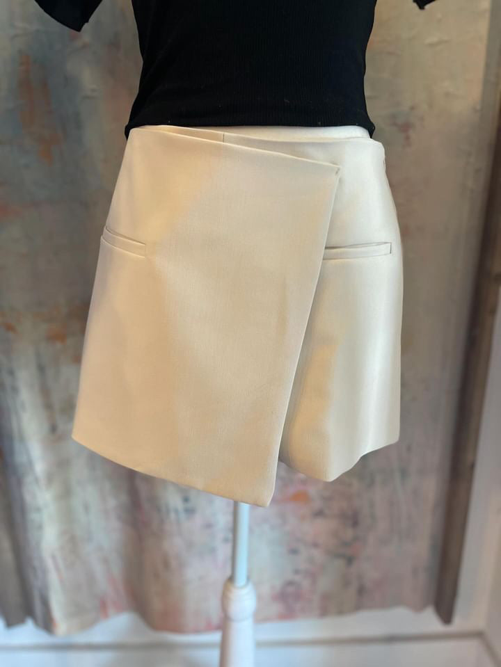 Front Pocket Skort