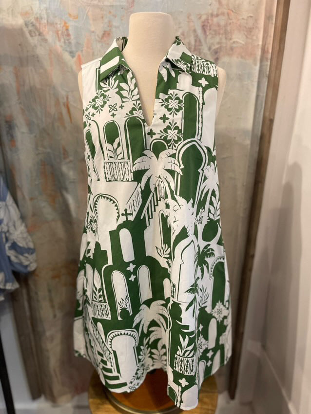 Sleeveless Shift Print  Dress with Pockets