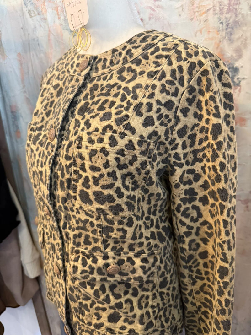 Round Neck Button Detail Leopard Jacket
