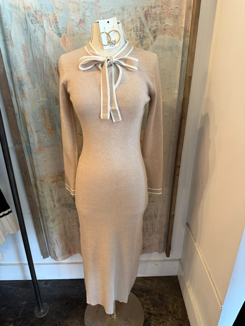 Contrast Bow Detail Sweater Dress