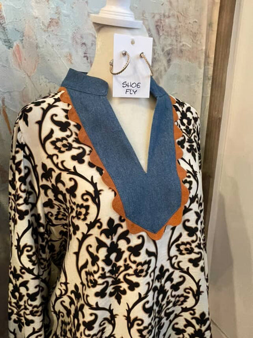 Long Sleeve Print V Neck Top