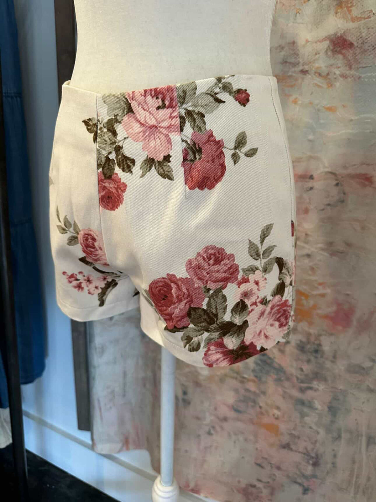Ecru Pink Floral Shorts