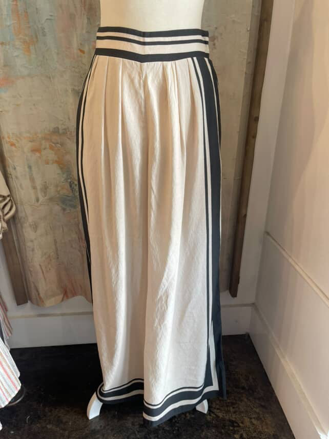 Border Stripe Pattern Pants