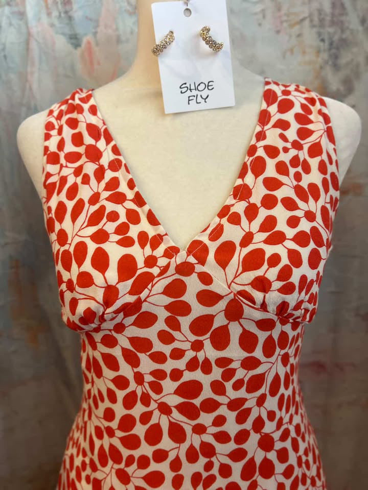 Leaf Pattern V Neck Dress