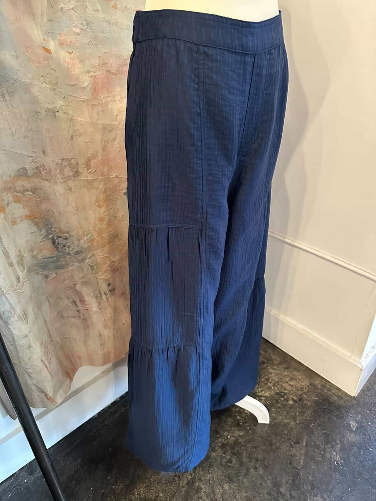 Elastic Waist Tiered Wide Leg Pants __