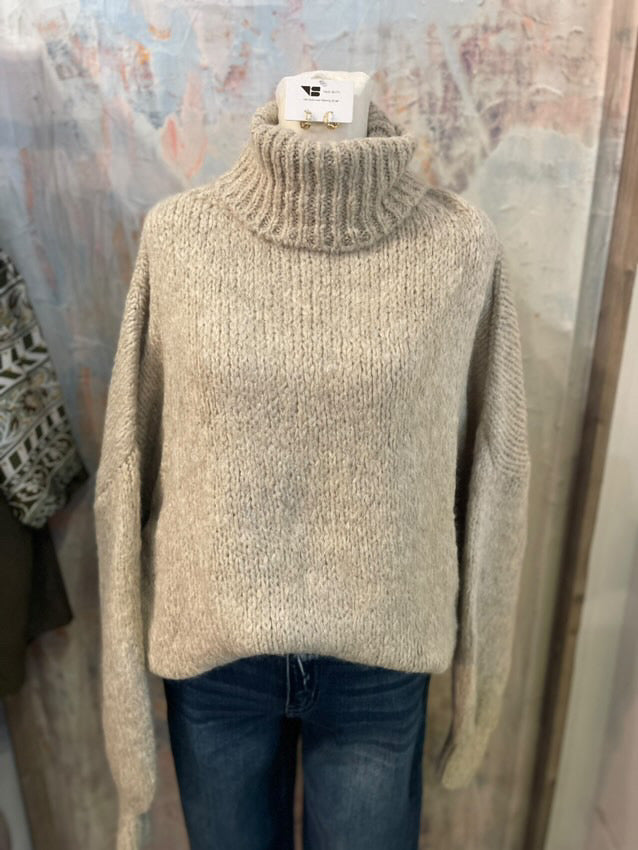 Turtleneck Bubble Sleeve Cozy Sweater(Made In Italy)