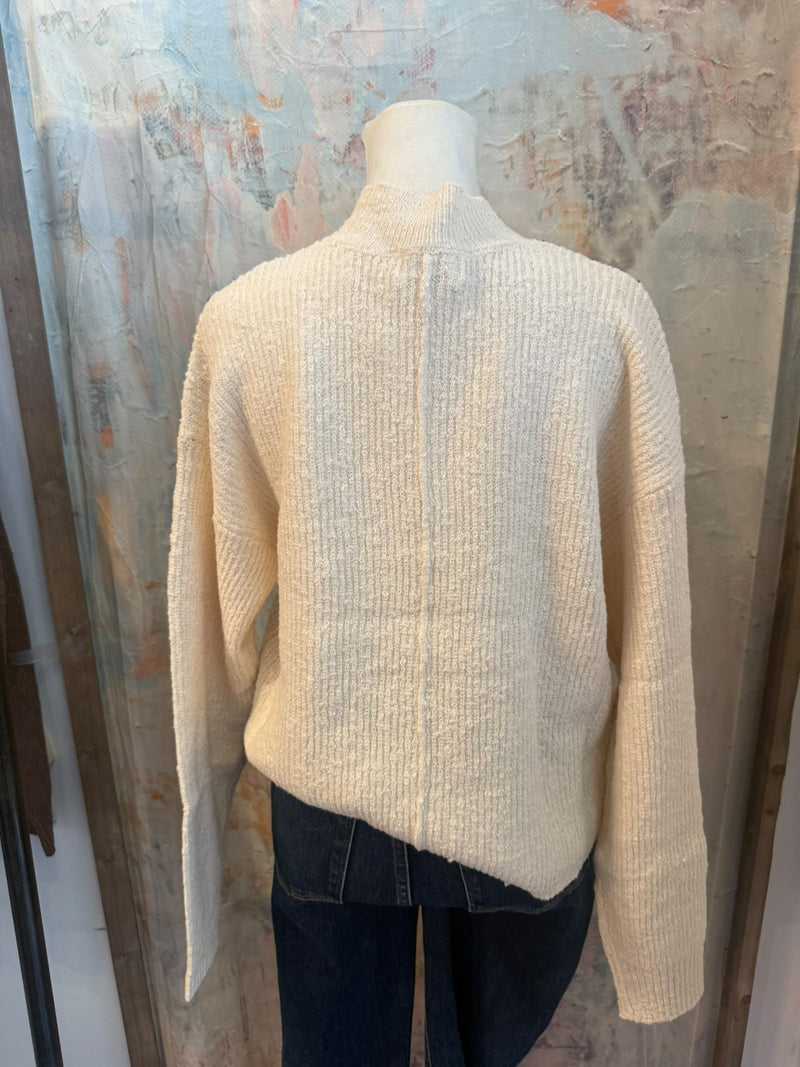 Mock Neck Contrast Seam Pullover Sweater