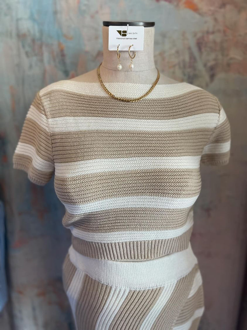 Short Sleeve Stripe Sweater Top