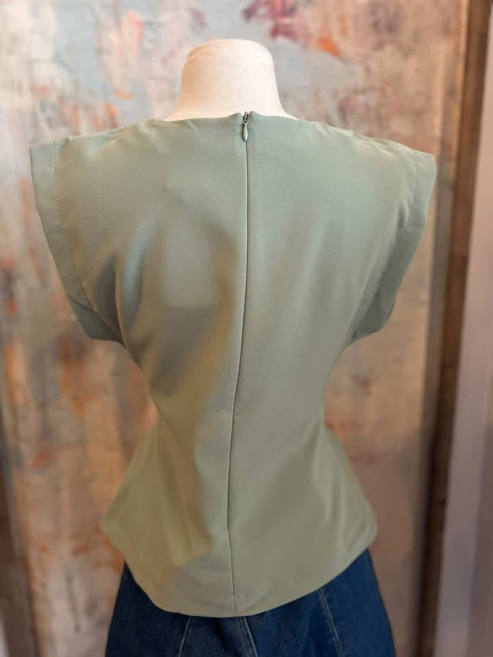 Round Neck Pleat Detail Top_