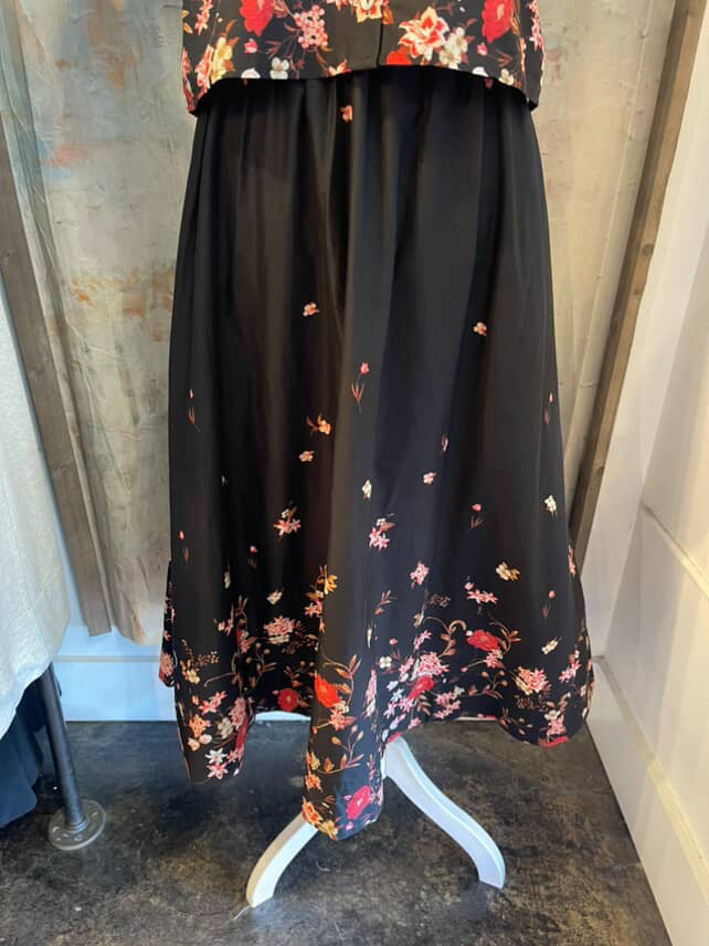 Black Floral Flare Skirt with Pockets