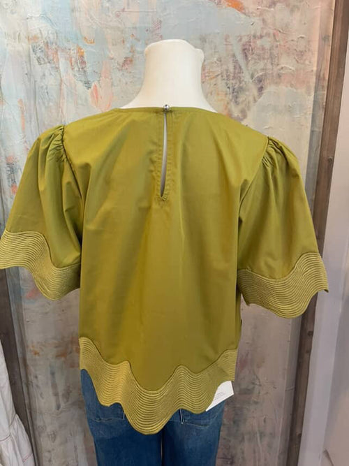 Wave Detail Sleeve Top