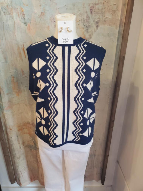 Sleeveless Pattern Knit Top