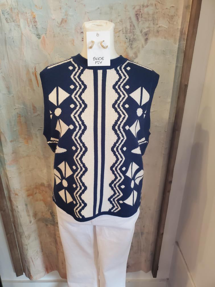 Sleeveless Pattern Knit Top