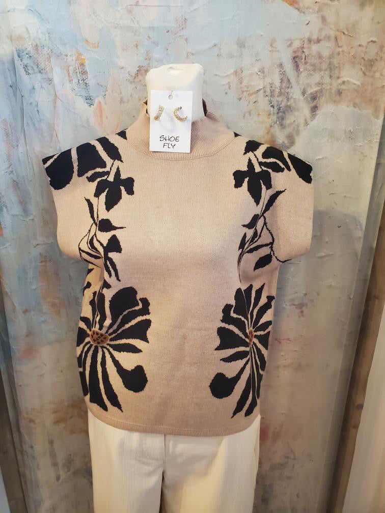 Flower Detail Sleeveless Sweater