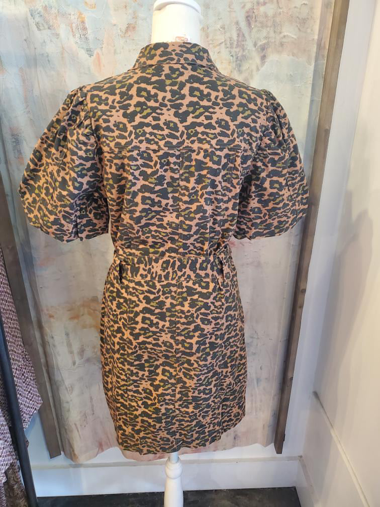 Animal Print Short Sleeve Belted Dress with Pockets