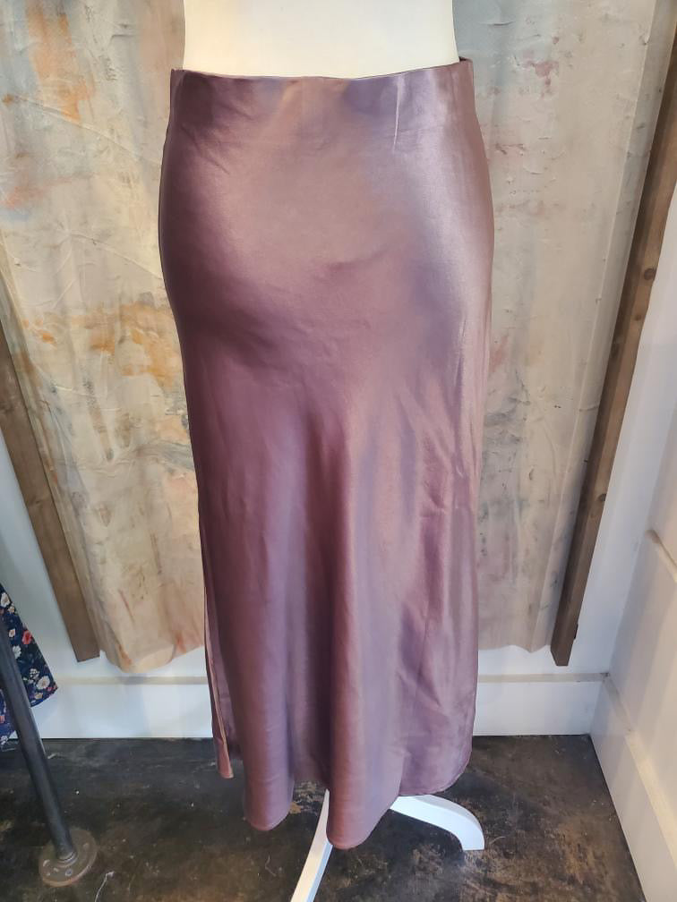 Elastic Waist Midi Length Skirt
