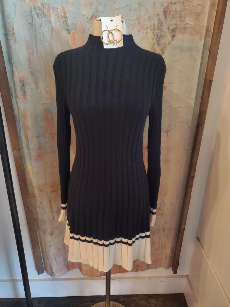 Bottom Contrast Detailed Mock Neck Sweater Dress