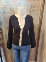 Contrast Placket Sweater Top with Detail Button