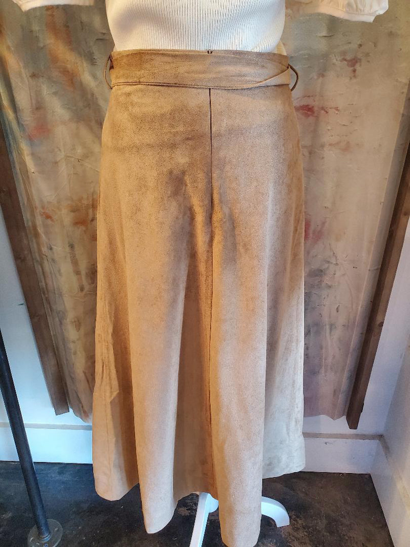 Suede A Line Skirt With Belt