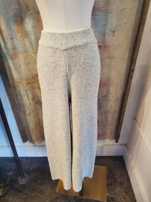 Knitted Pants with Elastic Waist