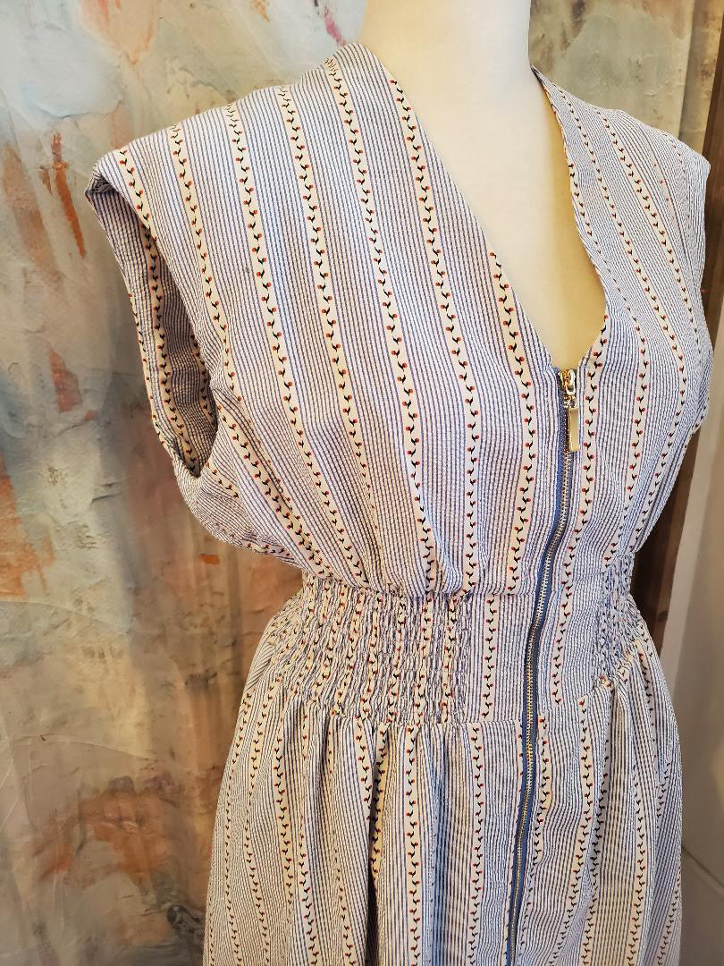 Sleeveless Striped Pattern Dress with Pockets