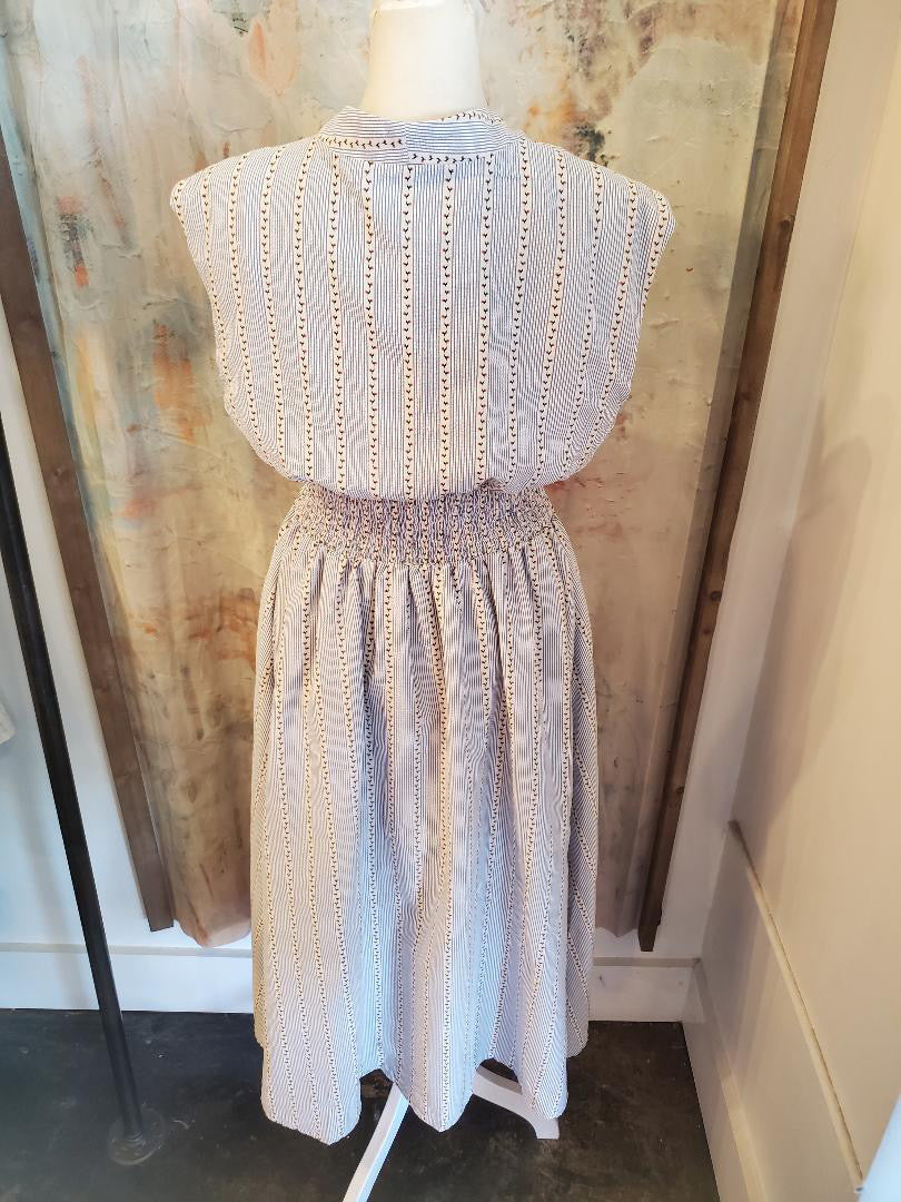 Sleeveless Striped Pattern Dress with Pockets